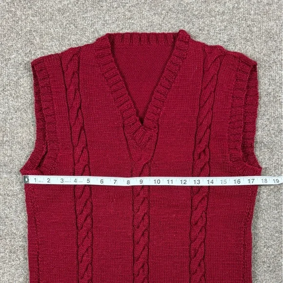 Vintage Hand Knit Maroon Cable-knit V-Neck Sweater Vest Women’s S/M Preppy Retro - Picture 5 of 6